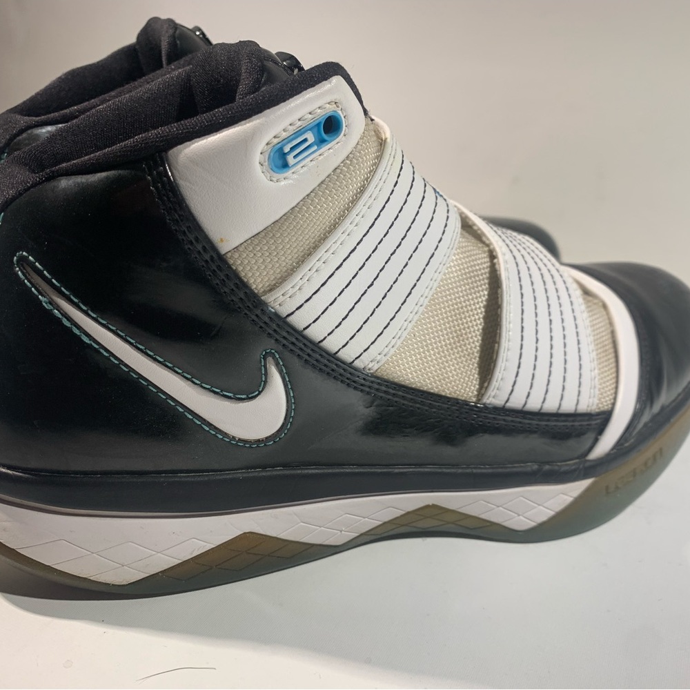 Nike Zoom LeBron Soldier 3